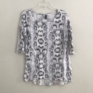 ⭐️3/$20 Oversized knitted H&M top